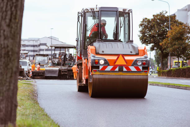 Best Driveway Paving Contractor  in Hebbronville, TX